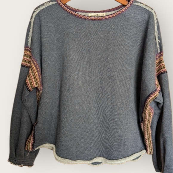 Natural Life - Colorful Knit Trim - Oversized Sweatshirt - Boho Sleeves - L/XL - Picture 6 of 12